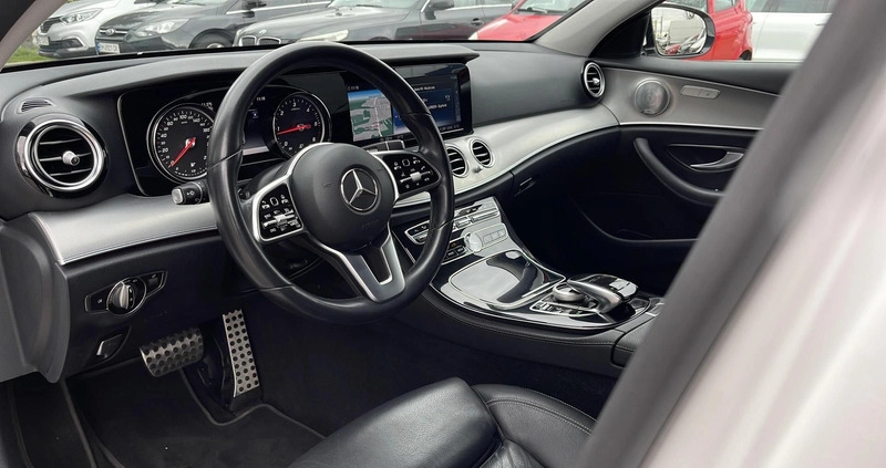 Mercedes-Benz Klasa E cena 109900 przebieg: 173995, rok produkcji 2018 z Krosno małe 379